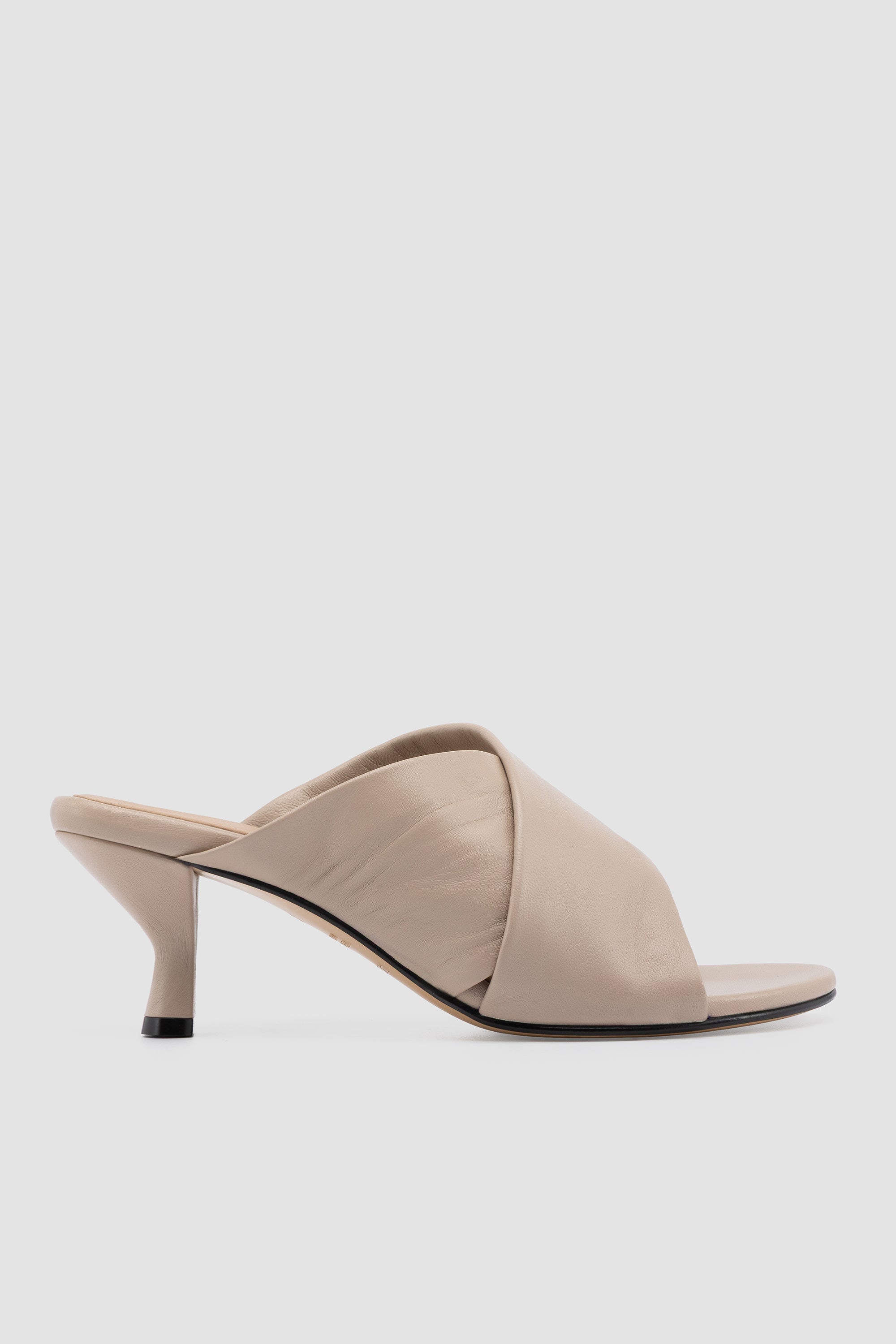 Gaia 6270 Sand Leather